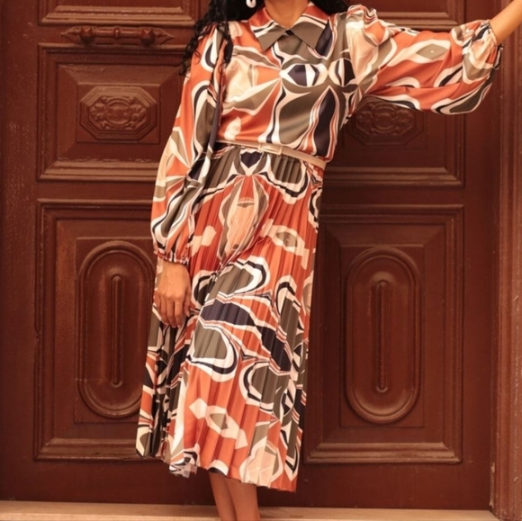 NWT - Classy Dark Olive & Orange Pleated Dress - Picture 5 of 8